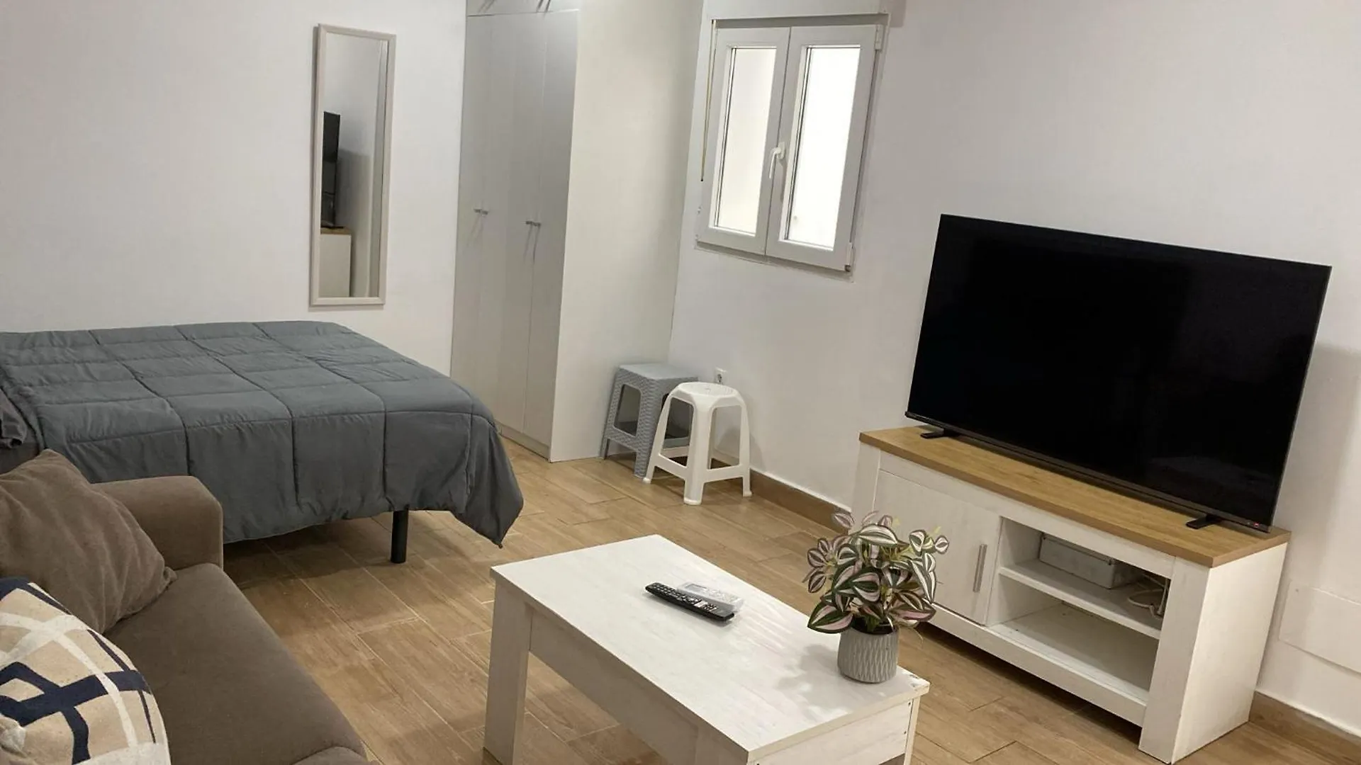 Rockside Residences Suites La Linea N3 La Linea de la Concepcion Spain