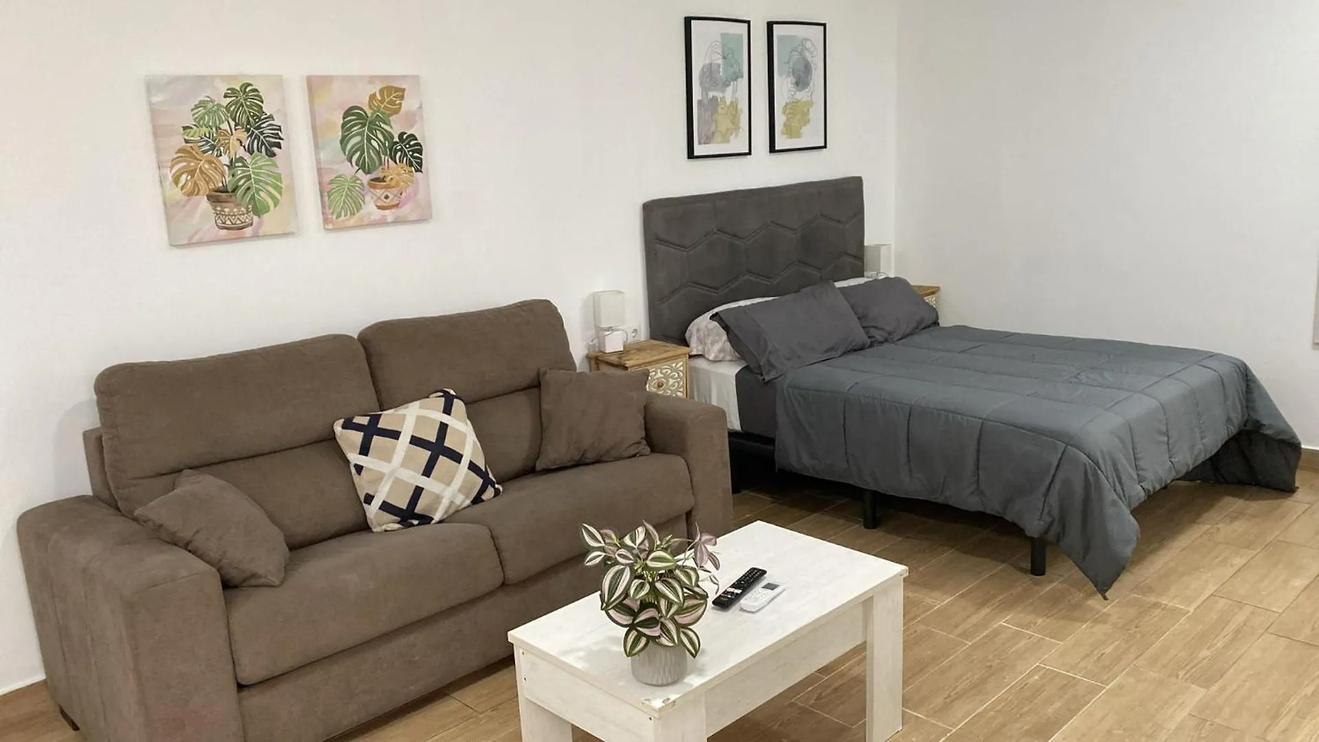 Rockside Residences Suites La Linea N3 La Línea de la Concepción
